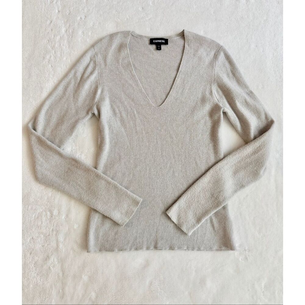 Express Gray V-Neck Ribbed Knit Sweater Soft Stretch Long Sleeve Size L